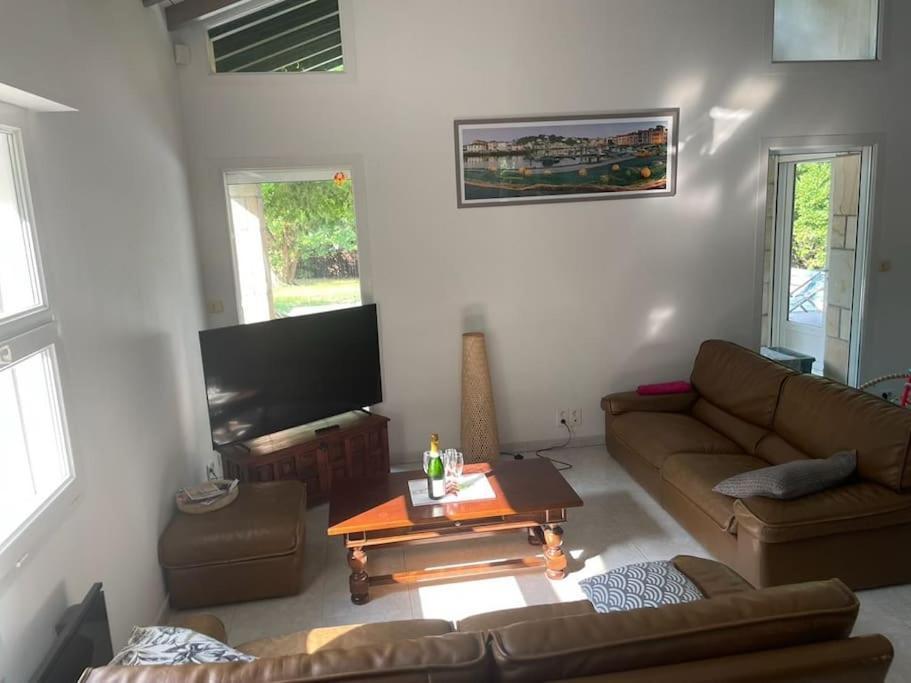 Belle Villa Basque Avec Piscine Et Jardin De 3000M2 생장드루즈 외부 사진